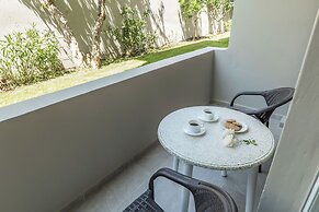 Rhoe Seaside Apartments