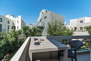 Rhoe Seaside Apartments