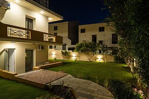 Rhoe Seaside Apartments