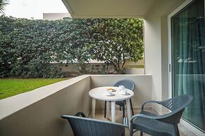 Rhoe Seaside Apartments