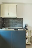 Rhoe Seaside Apartments