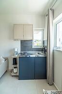 Rhoe Seaside Apartments