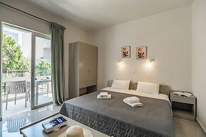 Rhoe Seaside Apartments