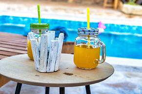 Vintage Winehouse Backov