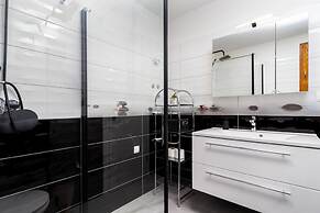 Vintage Winehouse Backov