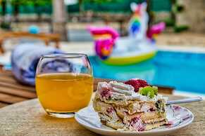 Vintage Winehouse Backov