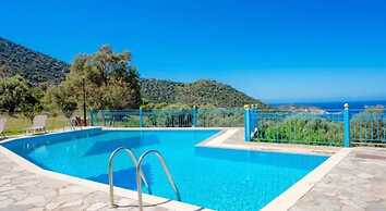 Luxurious Villa Kardi a Small Paradise