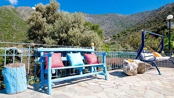 Luxurious Villa Kardi a Small Paradise