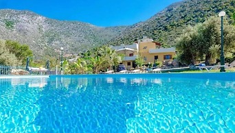 Luxurious Villa Kardi a Small Paradise