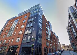 2 bed 2 bath apartment in City Centre