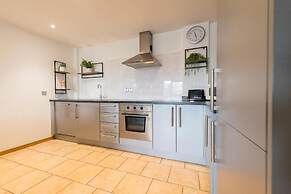 2 bed 2 bath apartment in City Centre