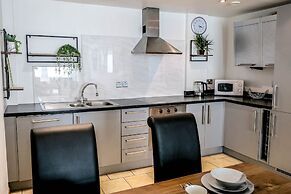 2 bed 2 bath apartment in City Centre