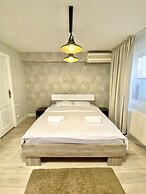 Downtown Victoria Studios By CityBookings