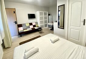 Downtown Victoria Studios By CityBookings