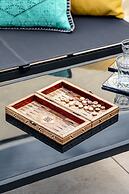 Pink & Blondie ApartHotel - by Loginn