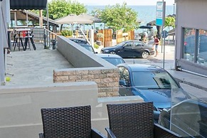 Charming 1-bed Apartment in Nea Moudania