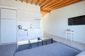 AEGEAN Apartments - Marina & Chios Island View