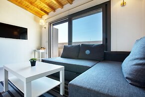 AEGEAN Apartments - Marina & Chios Island View