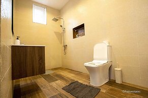 Beautiful 2-bed Apartment at Pamv Estates Apt7