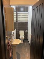 Remarkable 2-bed Apartment in Accra