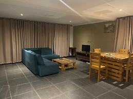 Remarkable 2-bed Apartment in Accra