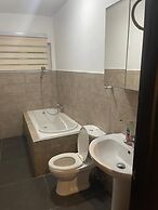 Remarkable 2-bed Apartment in Accra