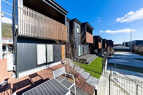 Mt. Fuji Resort Club-YUI-