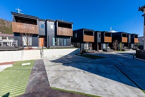 Mt. Fuji Resort Club-YUI-