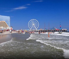 CozySuites at Showboat Bold Beachfront Condo