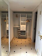 Cozysuites TWO Modern Condos on the Boardwalk