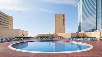 TWO Modern Condos on the Boardwalk by Cozysuites