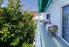 Apartments Mirjana Blue Beach