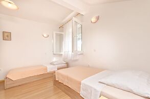 Apartments Mirjana Blue Beach