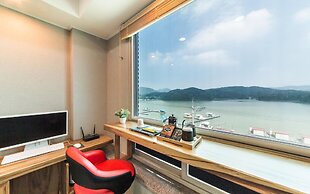 Anseong Lake Hotel