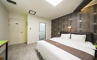 Gwangju Chungjangro Gold Brown Hotel