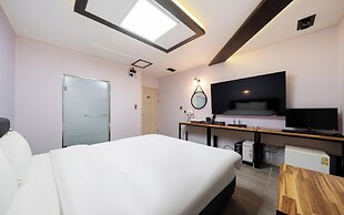 Gwangju Chungjangro Gold Brown Hotel