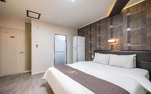 Gwangju Chungjangro Gold Brown Hotel