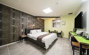 Gwangju Chungjangro Gold Brown Hotel