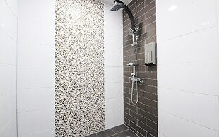 Gwangju Chungjangro Gold Brown Hotel