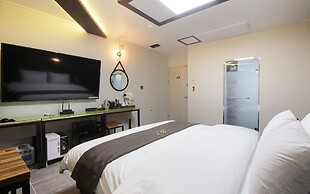 Gwangju Chungjangro Gold Brown Hotel