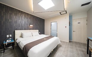 Gwangju Chungjangro Gold Brown Hotel