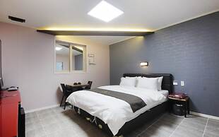 Gwangju Chungjangro Gold Brown Hotel