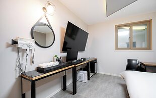 Gwangju Chungjangro Gold Brown Hotel