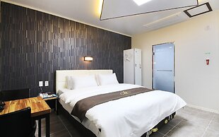 Gwangju Chungjangro Gold Brown Hotel