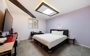 Gwangju Chungjangro Gold Brown Hotel