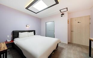 Gwangju Chungjangro Gold Brown Hotel