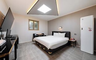 Gwangju Chungjangro Gold Brown Hotel