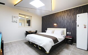 Gwangju Chungjangro Gold Brown Hotel