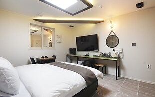 Gwangju Chungjangro Gold Brown Hotel