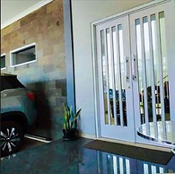 Villa Mangli Monochrome Syariah by eCommerceloka